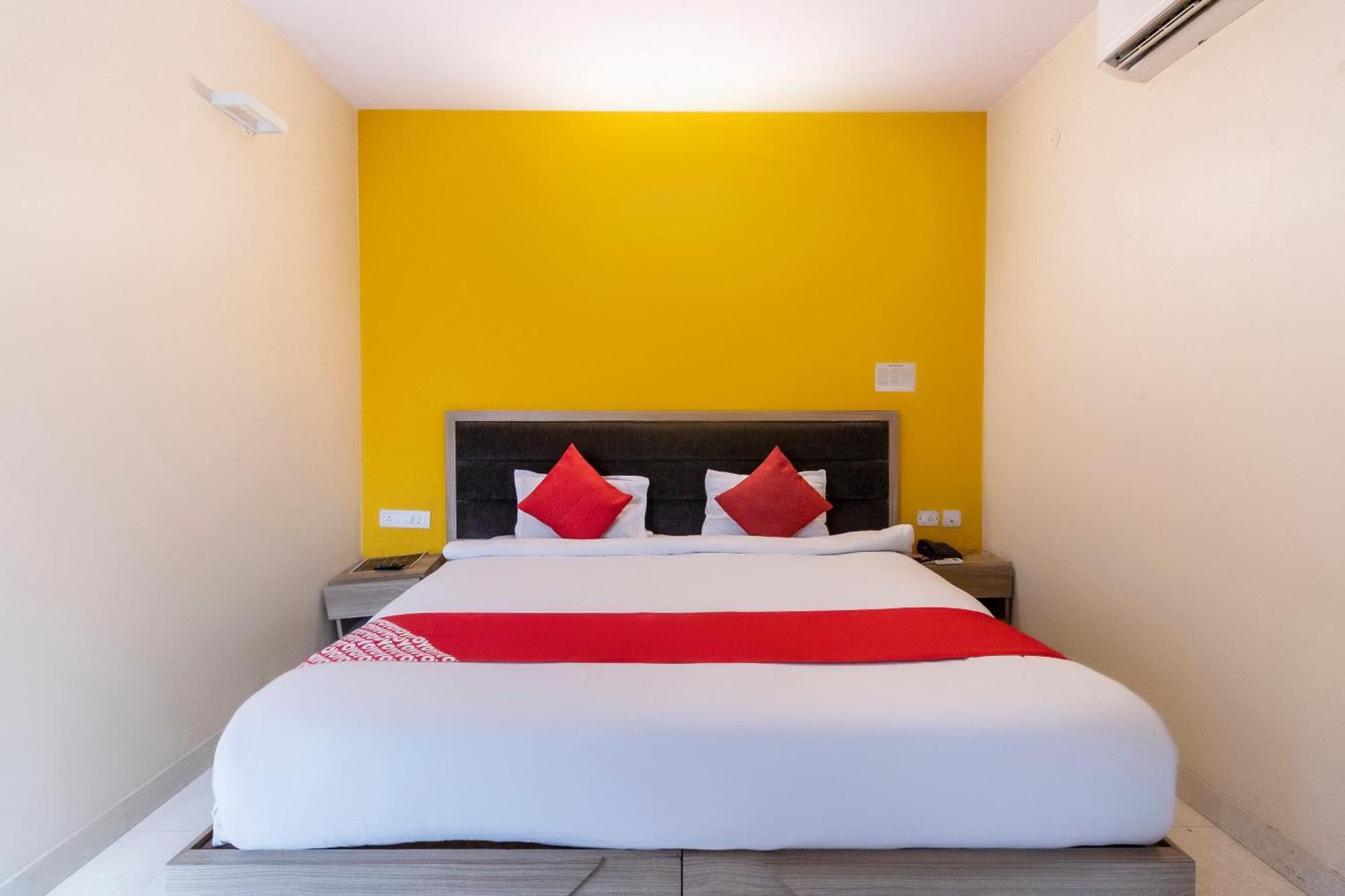 Hotel O Golden Inn Near Cubbon Park Bangalore Extérieur photo