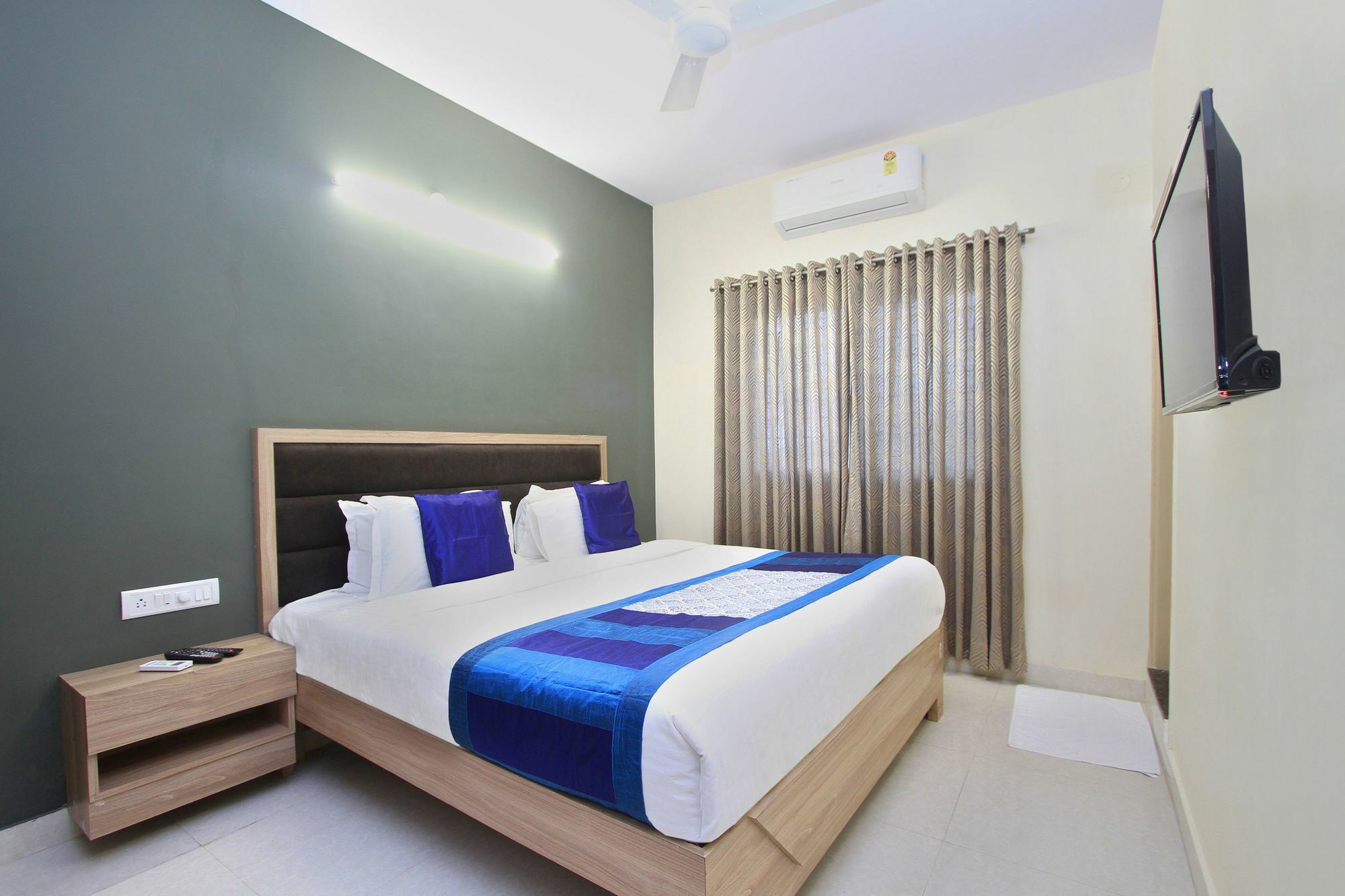 Hotel O Golden Inn Near Cubbon Park Bangalore Extérieur photo