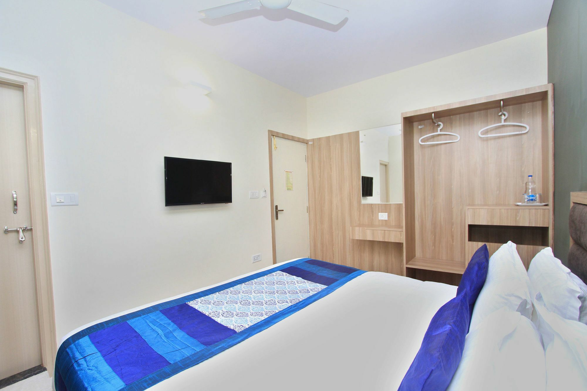 Hotel O Golden Inn Near Cubbon Park Bangalore Extérieur photo