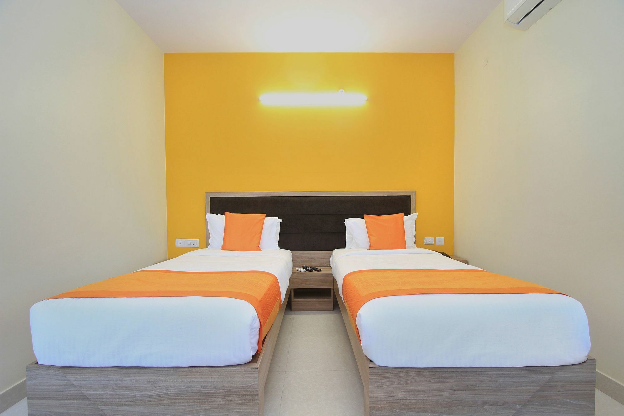 Hotel O Golden Inn Near Cubbon Park Bangalore Extérieur photo