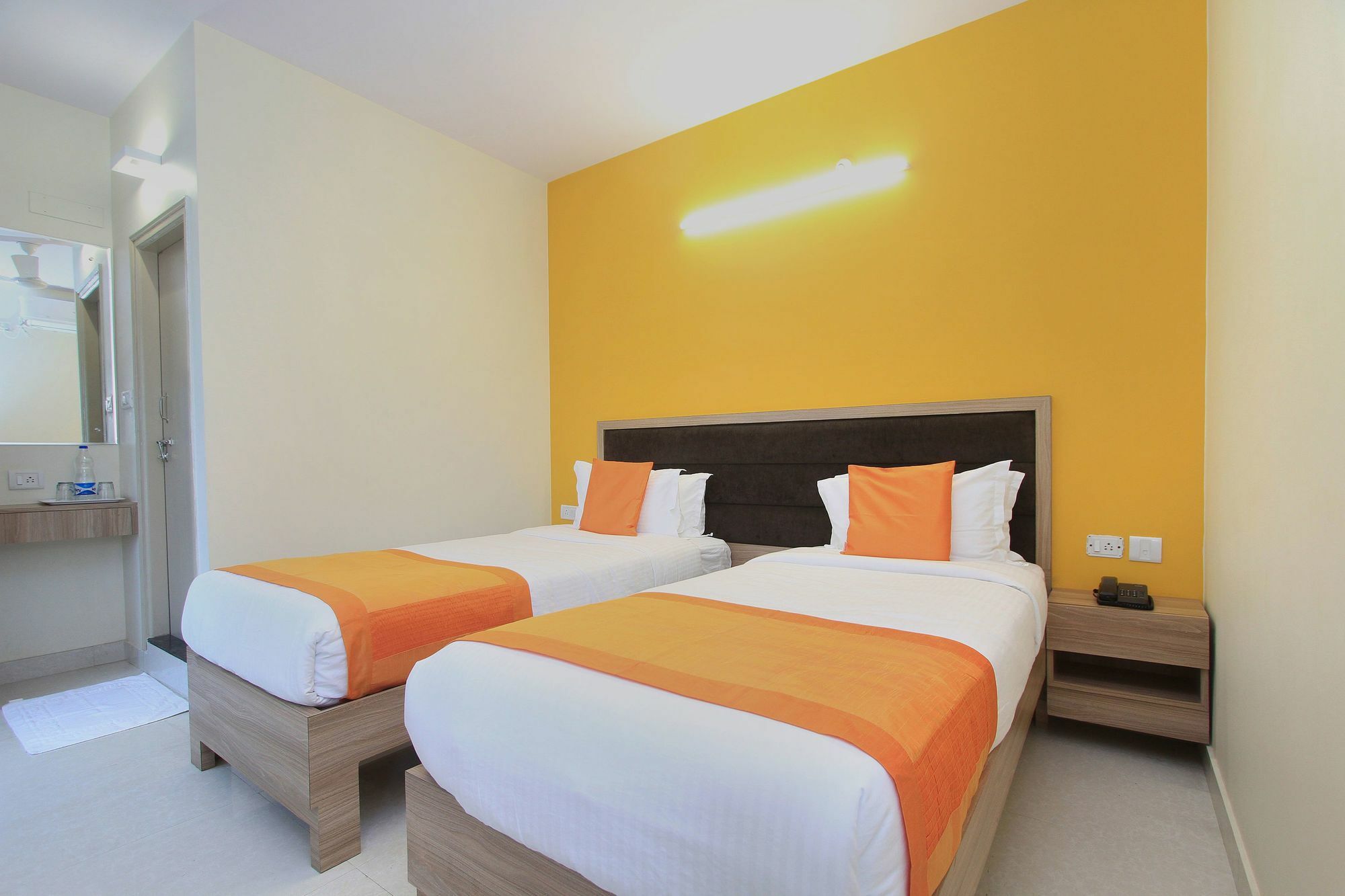 Hotel O Golden Inn Near Cubbon Park Bangalore Extérieur photo