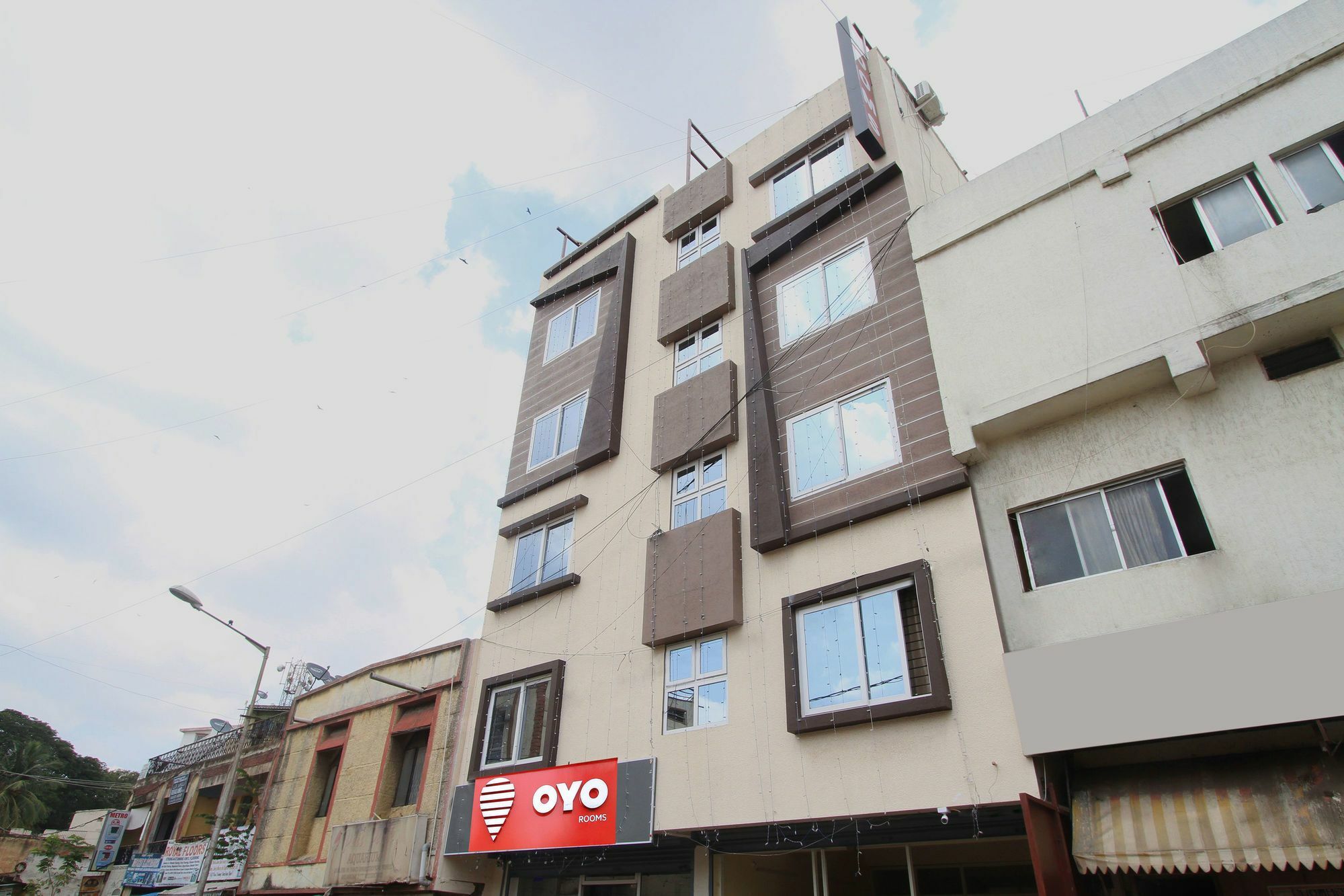 Hotel O Golden Inn Near Cubbon Park Bangalore Extérieur photo